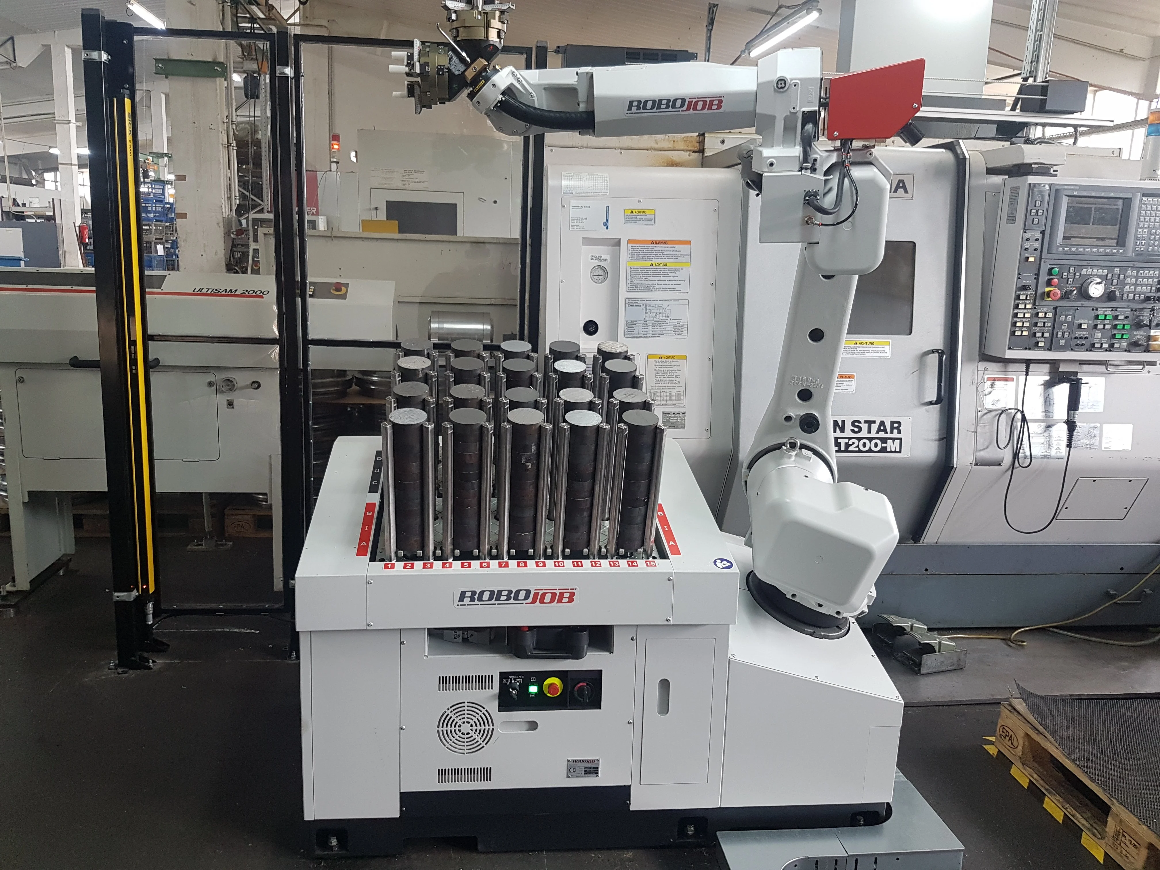 Turn-Assist 200i z tokarką Okuma